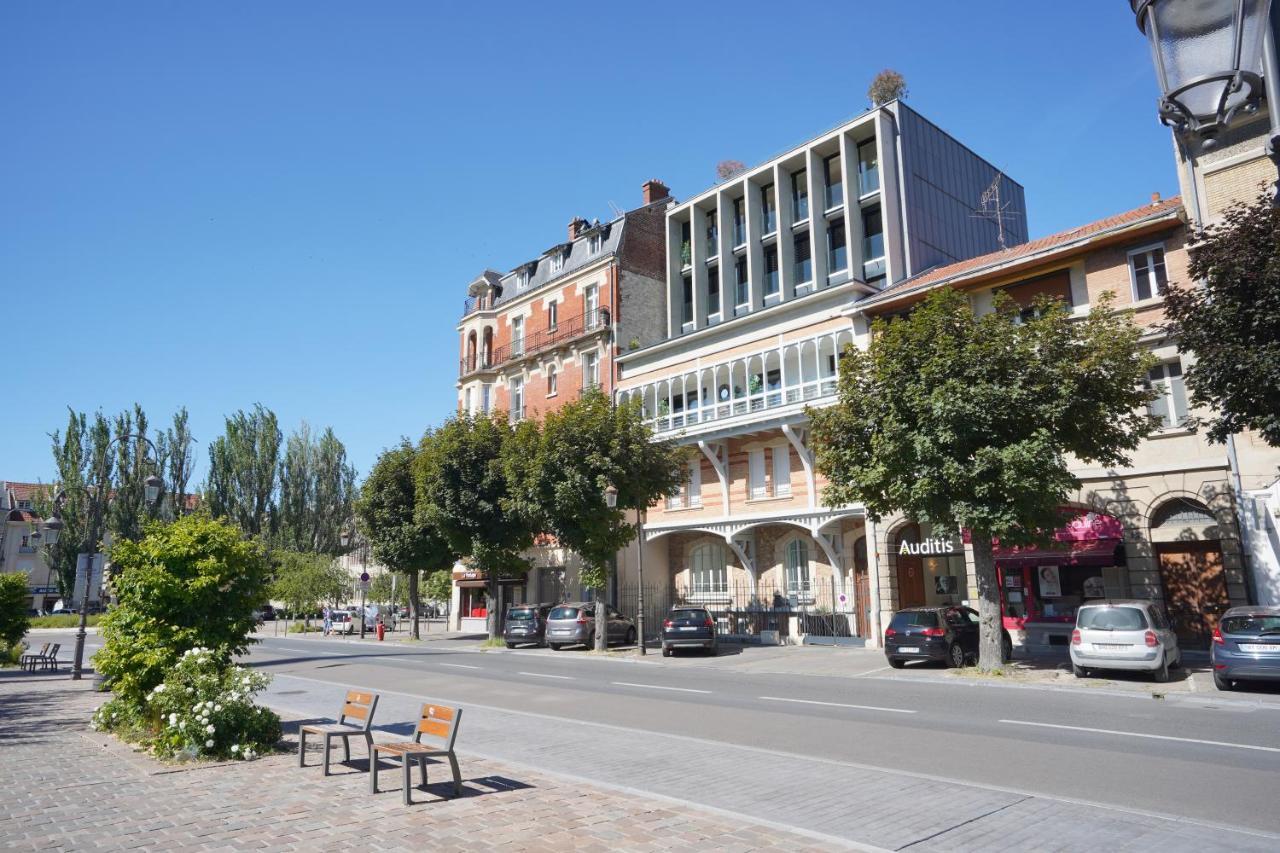 Les Suites 7 Anges - Parking, Vue Cathedrale & Centre Historique Reims Ngoại thất bức ảnh