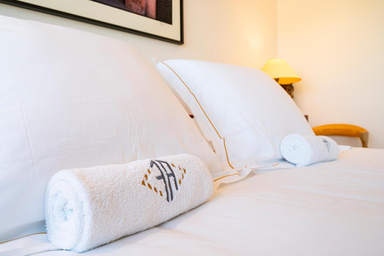 Les Suites 7 Anges - Parking, Vue Cathedrale & Centre Historique Reims Ngoại thất bức ảnh