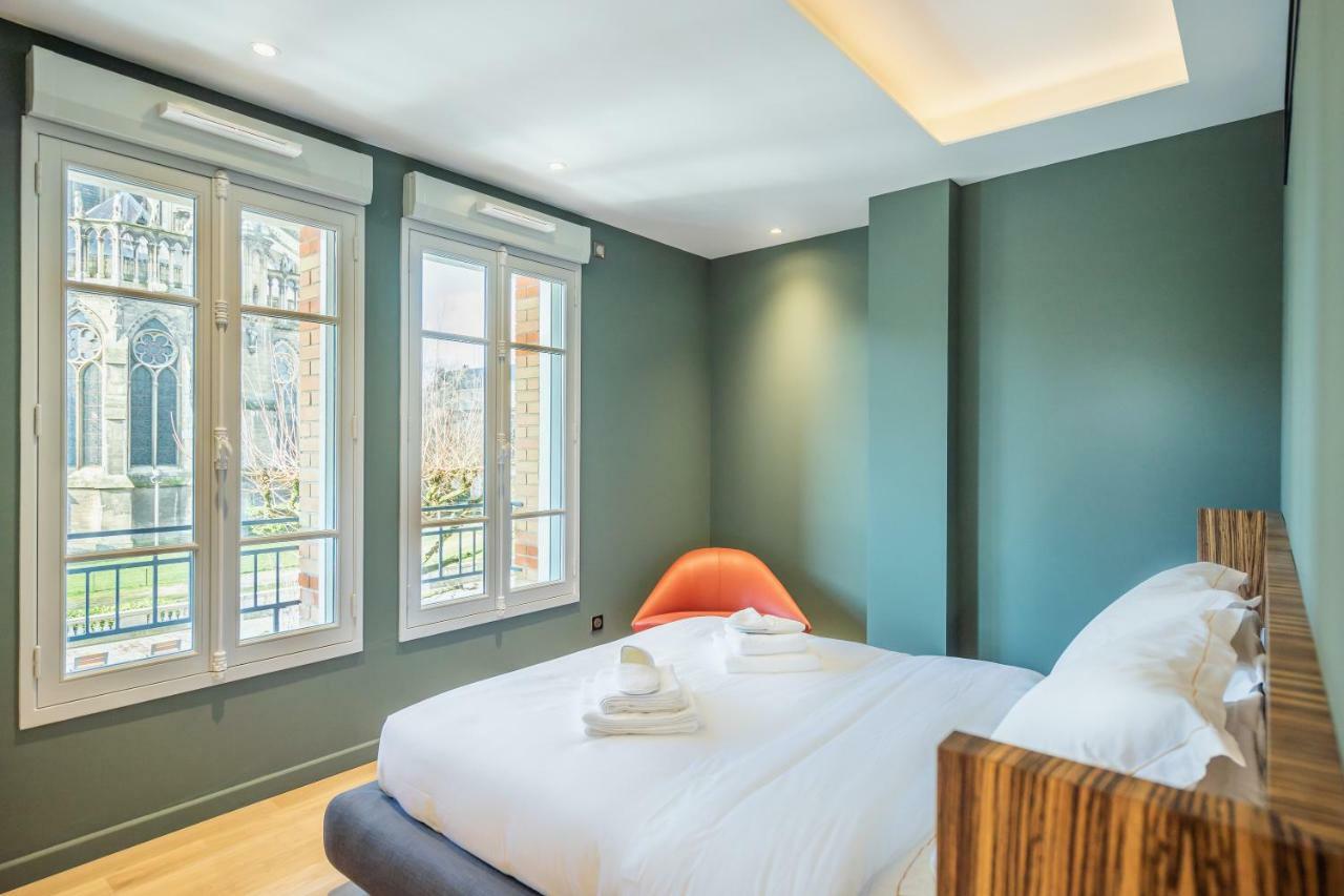 Les Suites 7 Anges - Parking, Vue Cathedrale & Centre Historique Reims Ngoại thất bức ảnh